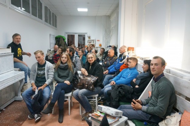 Кінопоказ «Під напругою»