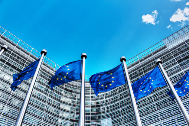 Європейська Комісія оприлюднила стратегію повної декарбонізації економіки Євросоюзу,