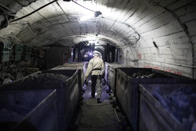 Я прийшов – тебе нема! Як українська влада підманула усіх із датою відмови від вугілля