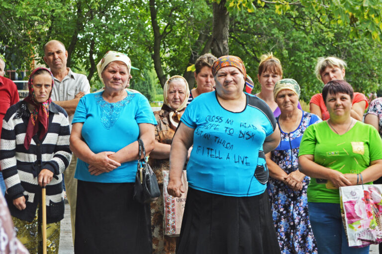 Місцеві громади vs Миронівський хлібопродукт